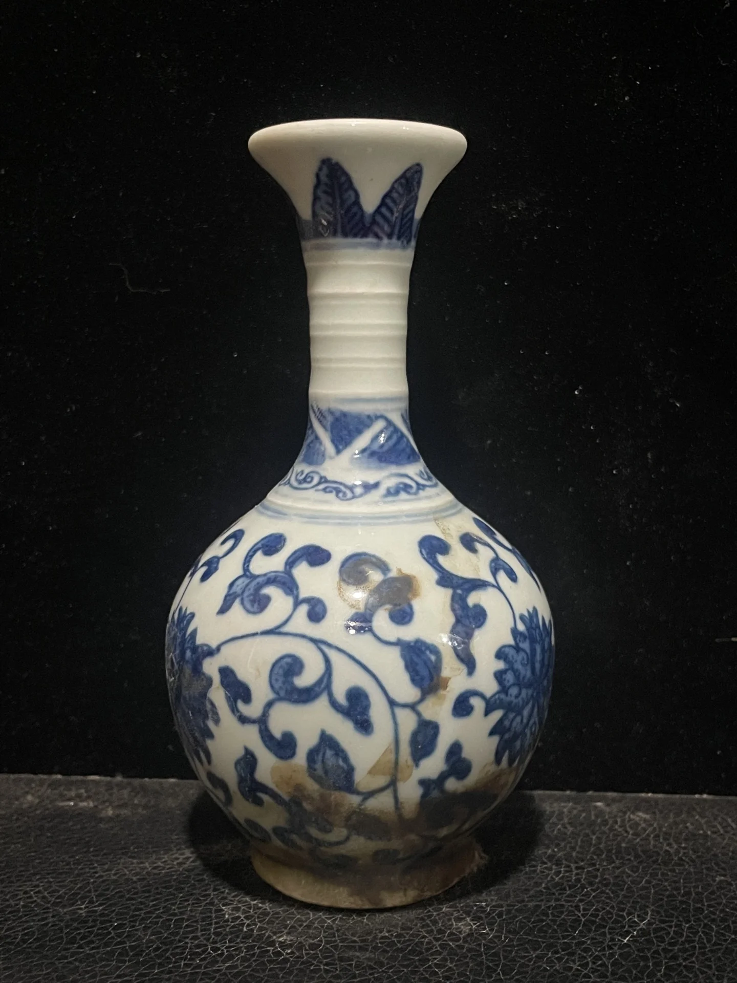 Porcelain collection blue and white hand-painted pot-bellied vase home decoration ornaments