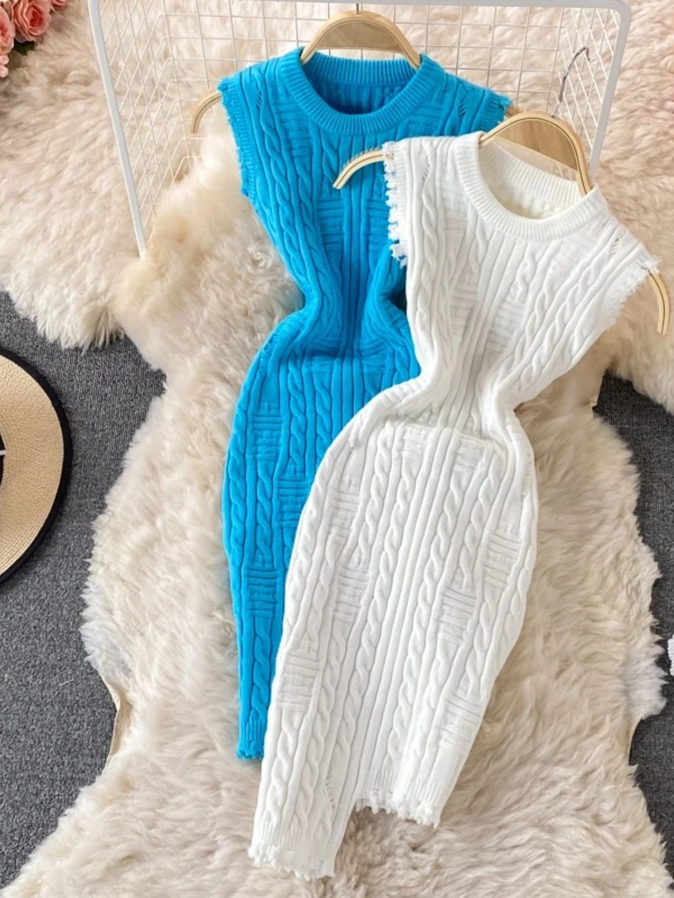 

Женское облегающее мини-платье без рукавов с круглым вырезом, бахромой и асимметричным подолом, новый дизайн, вязаное платье-свитер с эффектом твист-плетения