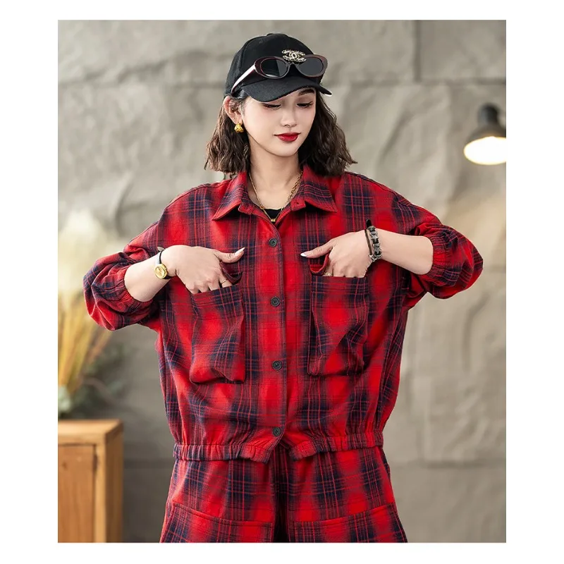 Giacca camicia corta allentata casual per donna Primavera Nuovo top scozzese con maniche a pipistrello retrò e alla moda primaverili e autunnali JJ834