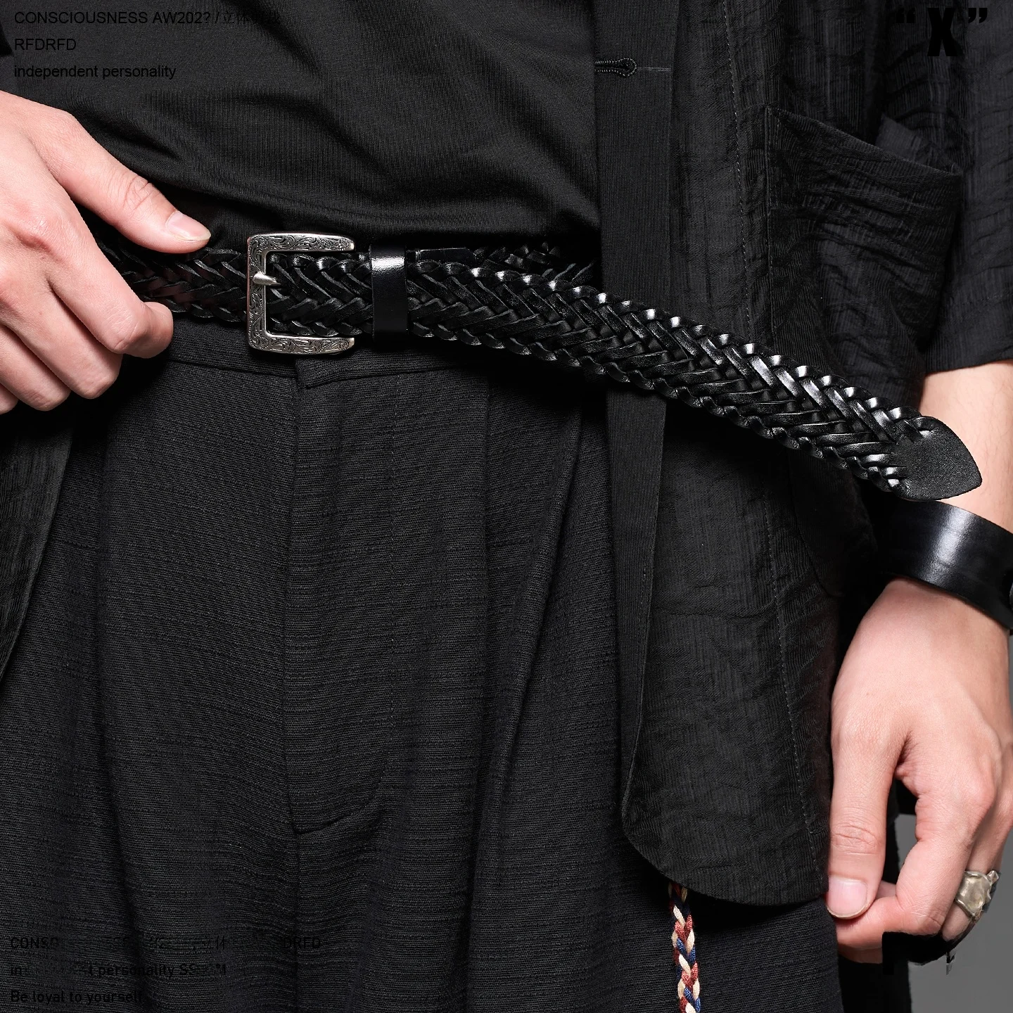 carved-alloy-buckle-leather-belt-woven-design-true-cowhide-unisex-dark-style-chinese-new-fashion-waist-belt-for-men-and-women