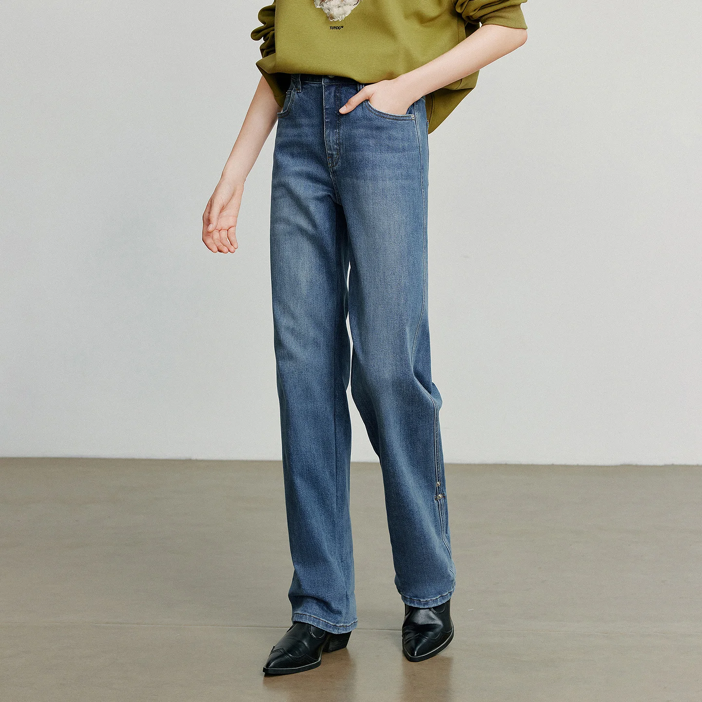 TOYOUTH جينز نسائي من قماش الدنيم لخريف 2025 سروال جديد من ليوسيل بحاشية مرنة وبسيطة مستقيمة الساق بطول الكاحل