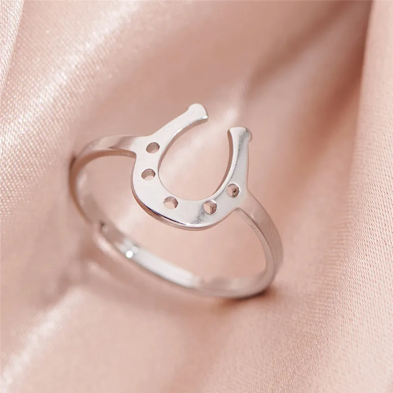 Simple U-Shaped Women Ring Stainless Steel Gold Color Horseshoe Geometric Finger Rings Lucky Jewelry Birthday Gift for Friends