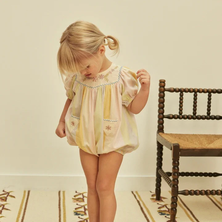 infant-baby-girls-block-bodysuit-with-daisy-flower-embroidery-rainbow-striped-summer-short-sleeve-onesie-outing-romper-clothing