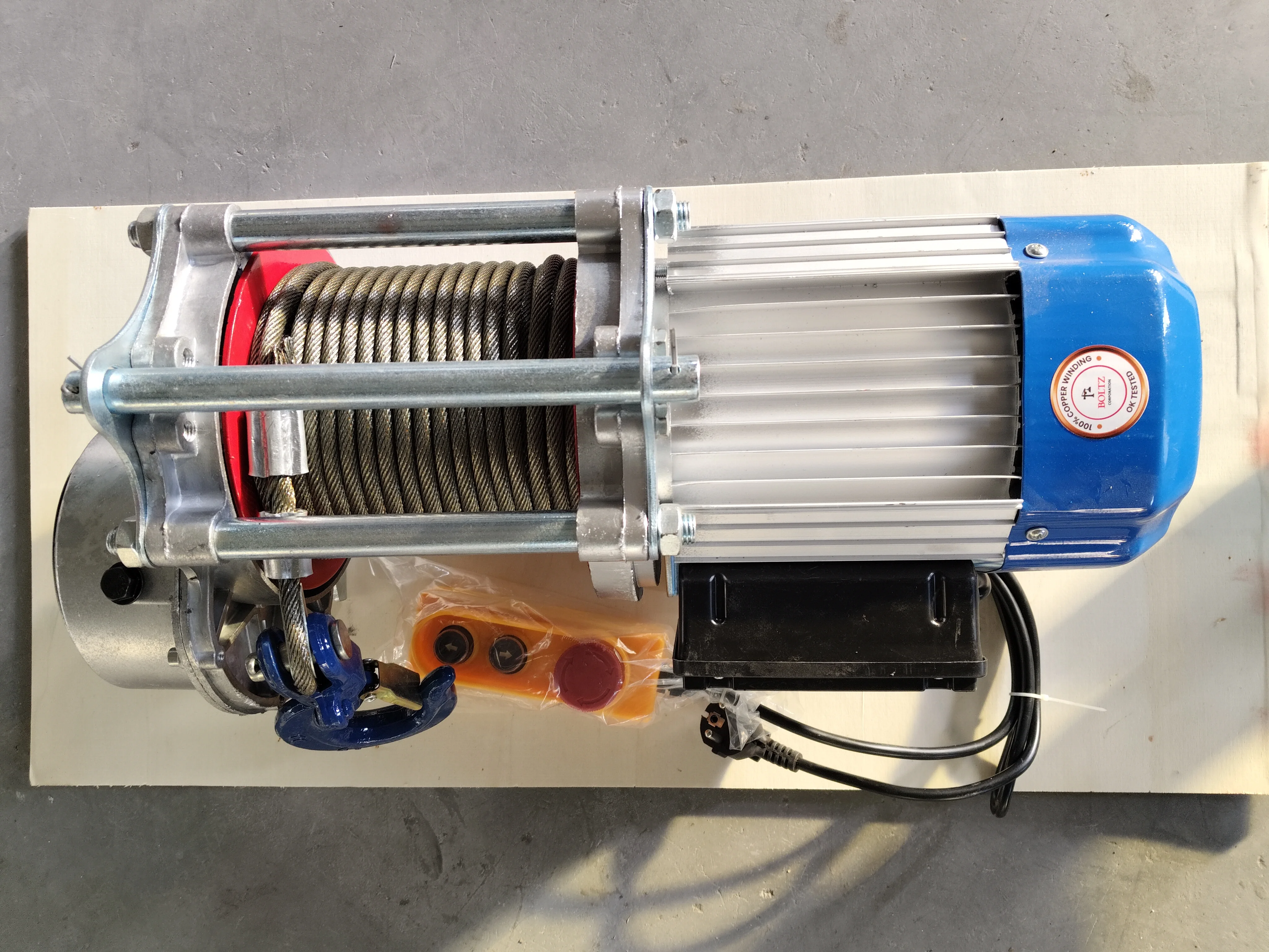KCD Model Electric Hoist 220V Electric Winch 30M 500KG Capacity Steel Construction Use