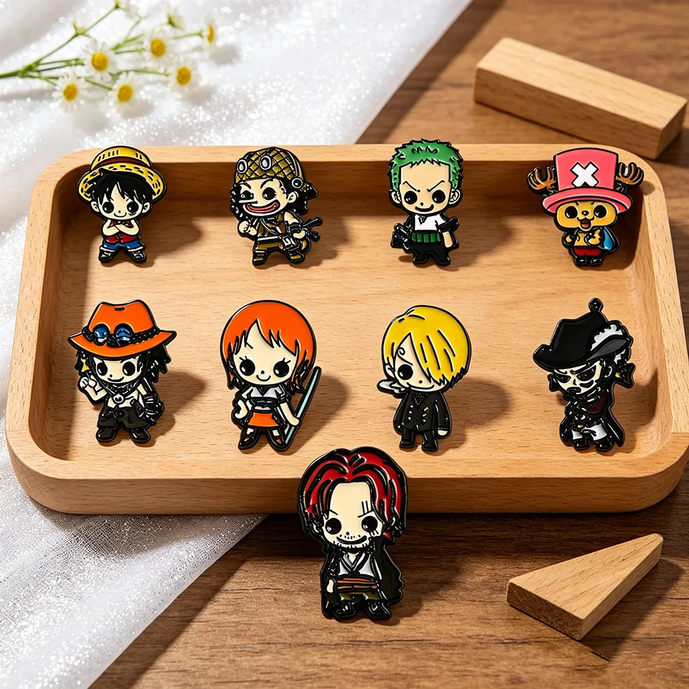 Set de 9 pines de esmalte de anime de One Piece, bonitos broches de figuras de dibujos animados de Luffy, Usopp, Portgas D. Ace para mochila y ropa
