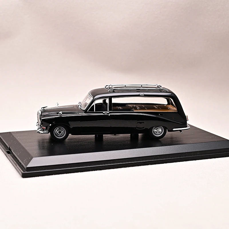 1:43 British Daimler Vauxhall Hearse Alloy Car Model