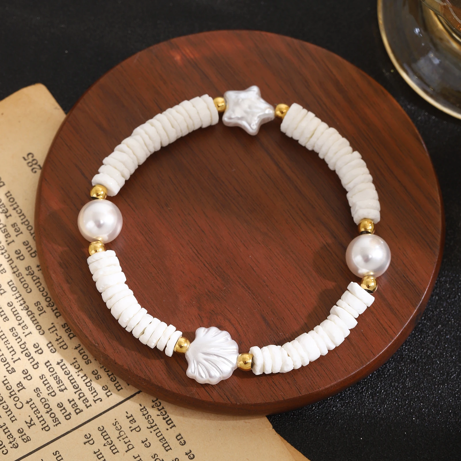 

Summer Beach Beaded Bracelets For Women Imitation Pearls Shell Ocean Style Elastic Cord Bracelet Jewelry Gift For Vacation Wear