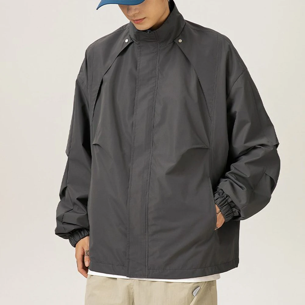

Beige Men's Cargo Jacket Anti Splash Jacket Daily Wear Outerwear Loosely Fitting Jacket Men's Fashion For Spring