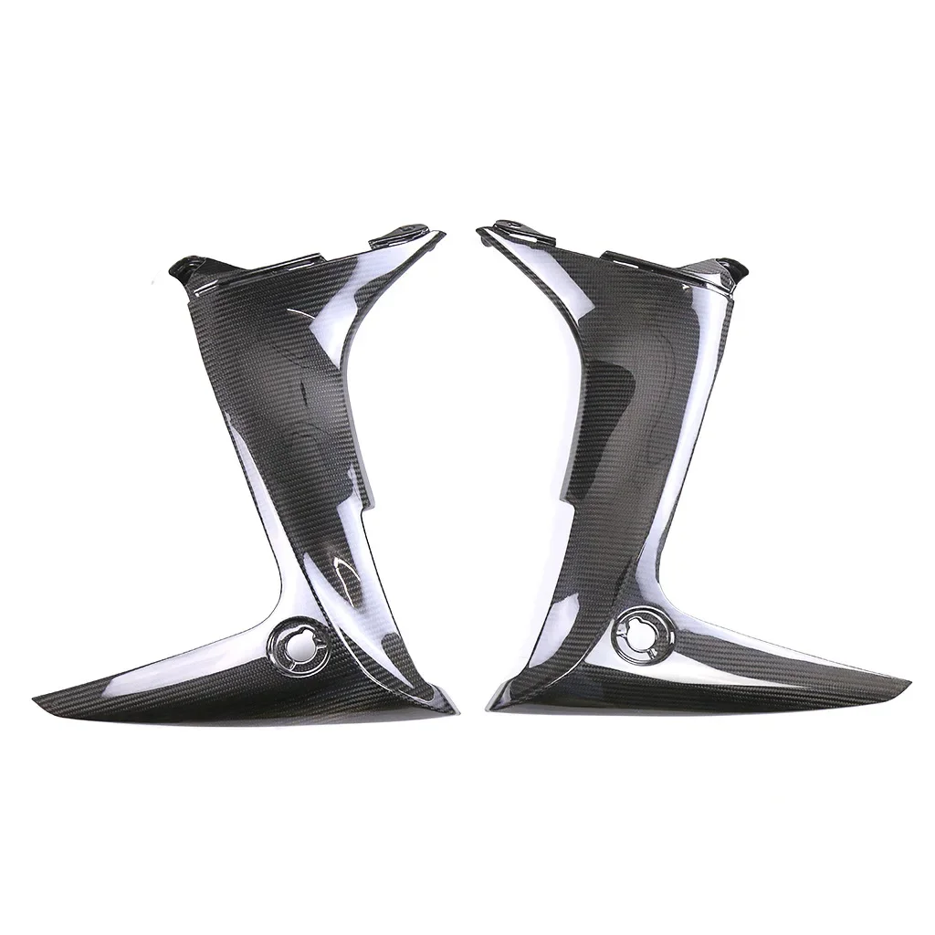 Applicable,   TMAX560 motorcycle shell modification accessories, carbon fiber side panel cover