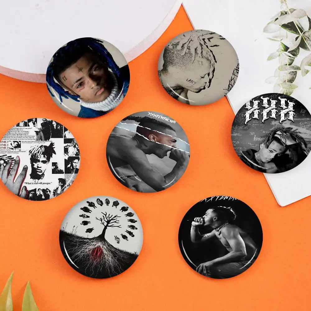 الهيب هوب Z-XXXTentacion فيلم لزجة لينة زر دبوس مشرق مطبوعة أيقونة هدية للأصدقاء شارة طوق بروش التلبيب دبوس معدني #1