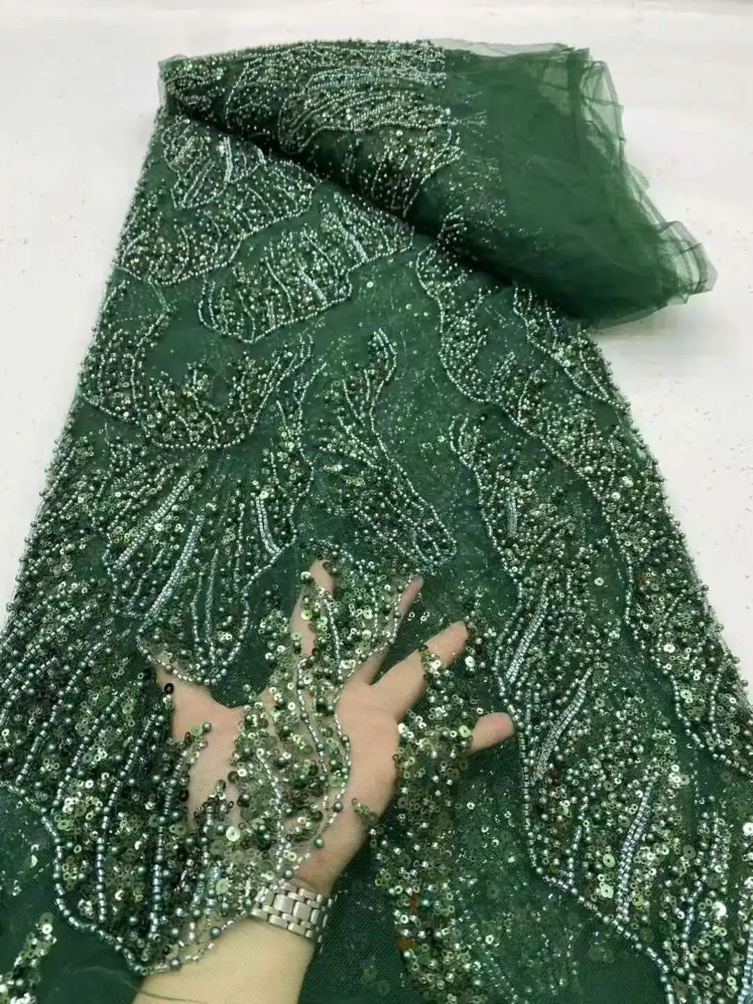

Nigerian High Quality Luxury Sequins Embroidery Lace Fabric French Handmade Tulle Beaded Lace Fabric For Women Wedding Dresses