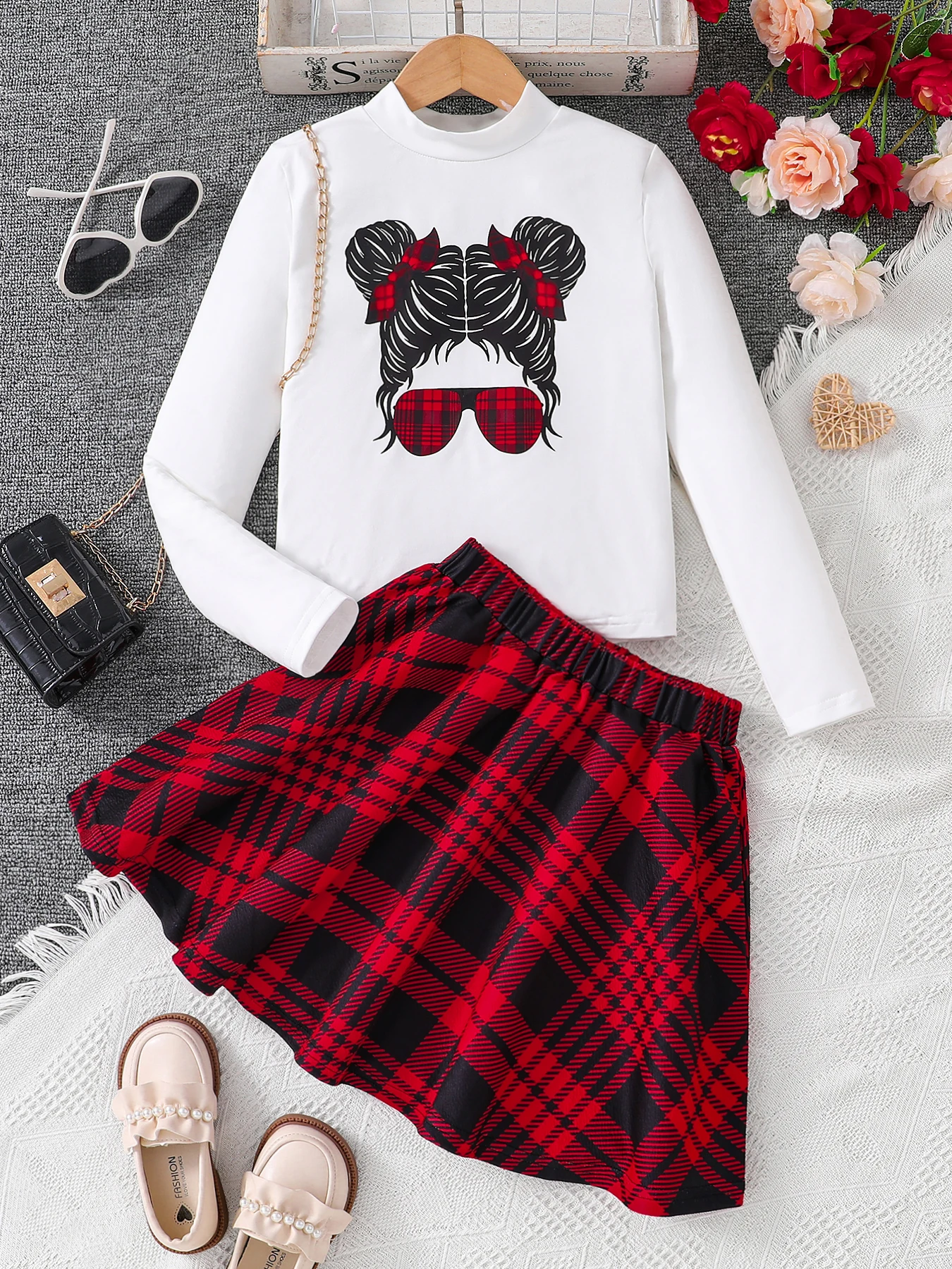 Children's clothing autumn girls' fashion set, white cartoon printed knitted round neck top+red checkered pleated skirt 2-piece