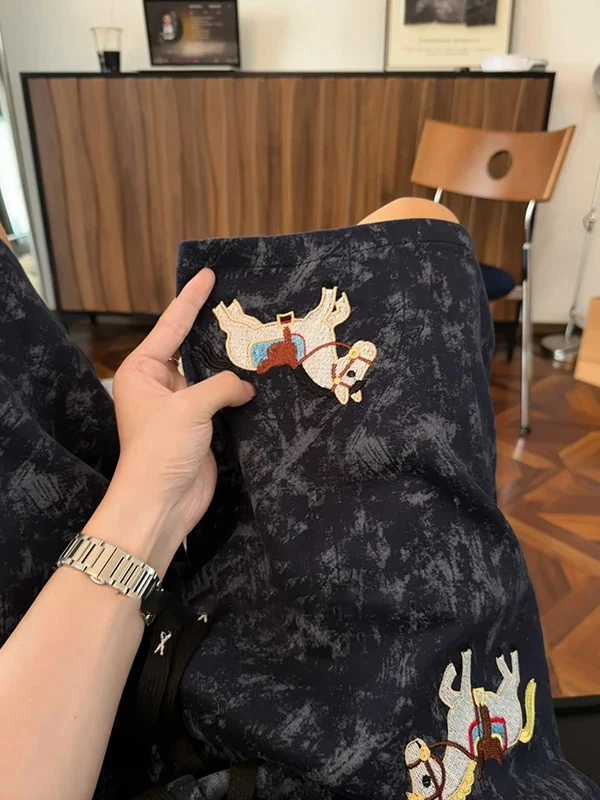 

Men's Embroidered Tie-Dye Shorts Summer New High Street Straight Leg Five-Quarter Casual Sports Fashion Mid-Length Pants