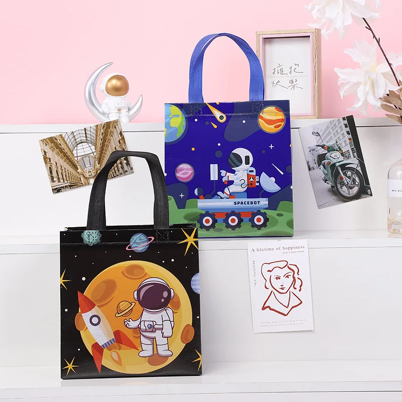 4Pcs Cartoon Space Astronaut Theme Non-woven Shopping Tote Bag Gift Packaging Handbag for Birthday Baby Shower Party Decoration