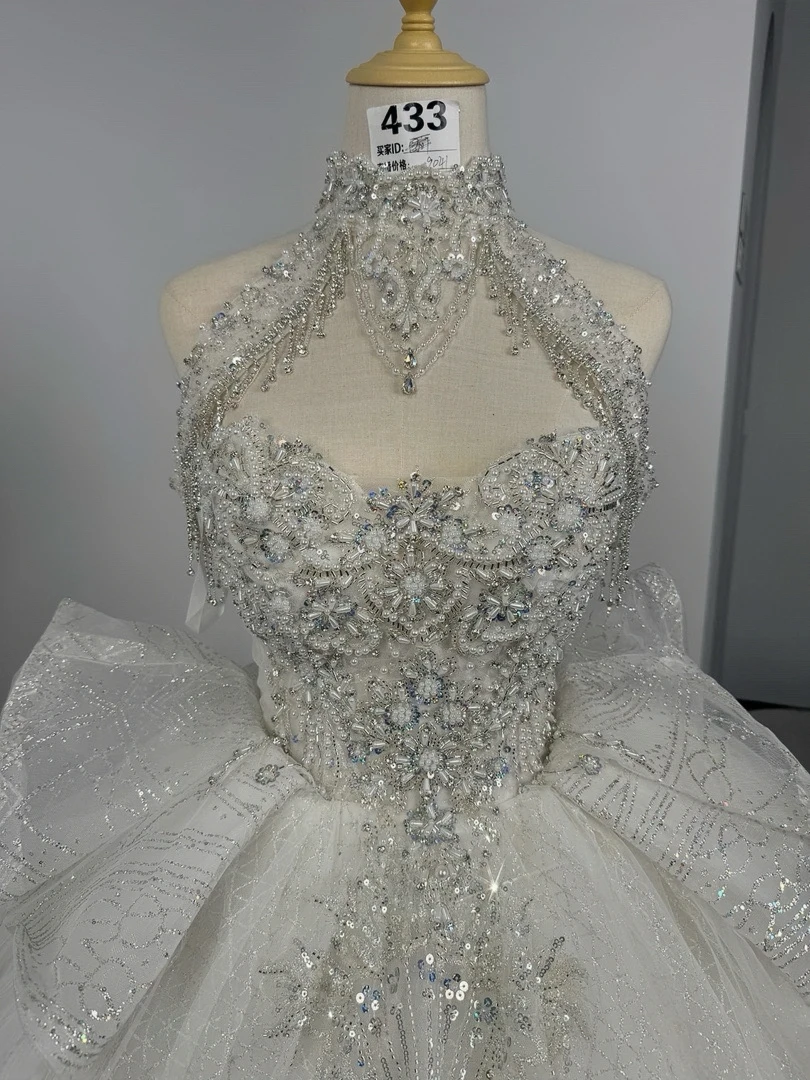 

Роскошные свадебные платья Плиссированные кисточки с открытой спиной и блестками из бисера с принтом Большие шнуровки на шнуровке Тюлевые вечерние свадебные платья