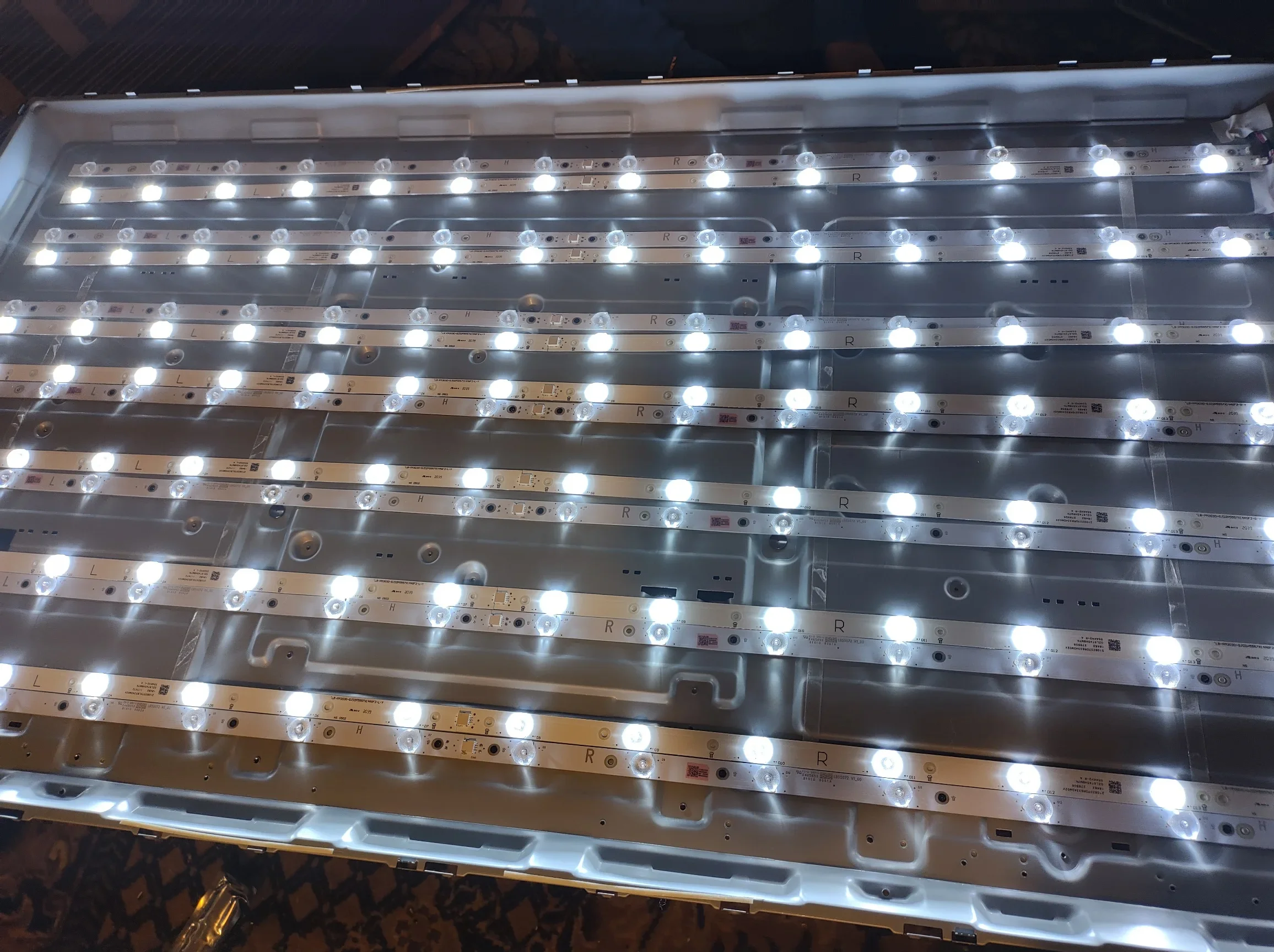 led-バックライト-ストリップ-14-ランプ-55-インチテレビ用-55pff5701-t3-lb55072-55pus6501-12-tpt550u2-eqlshag-gj-2k16-550-d714-v4-l-tpt550j1
