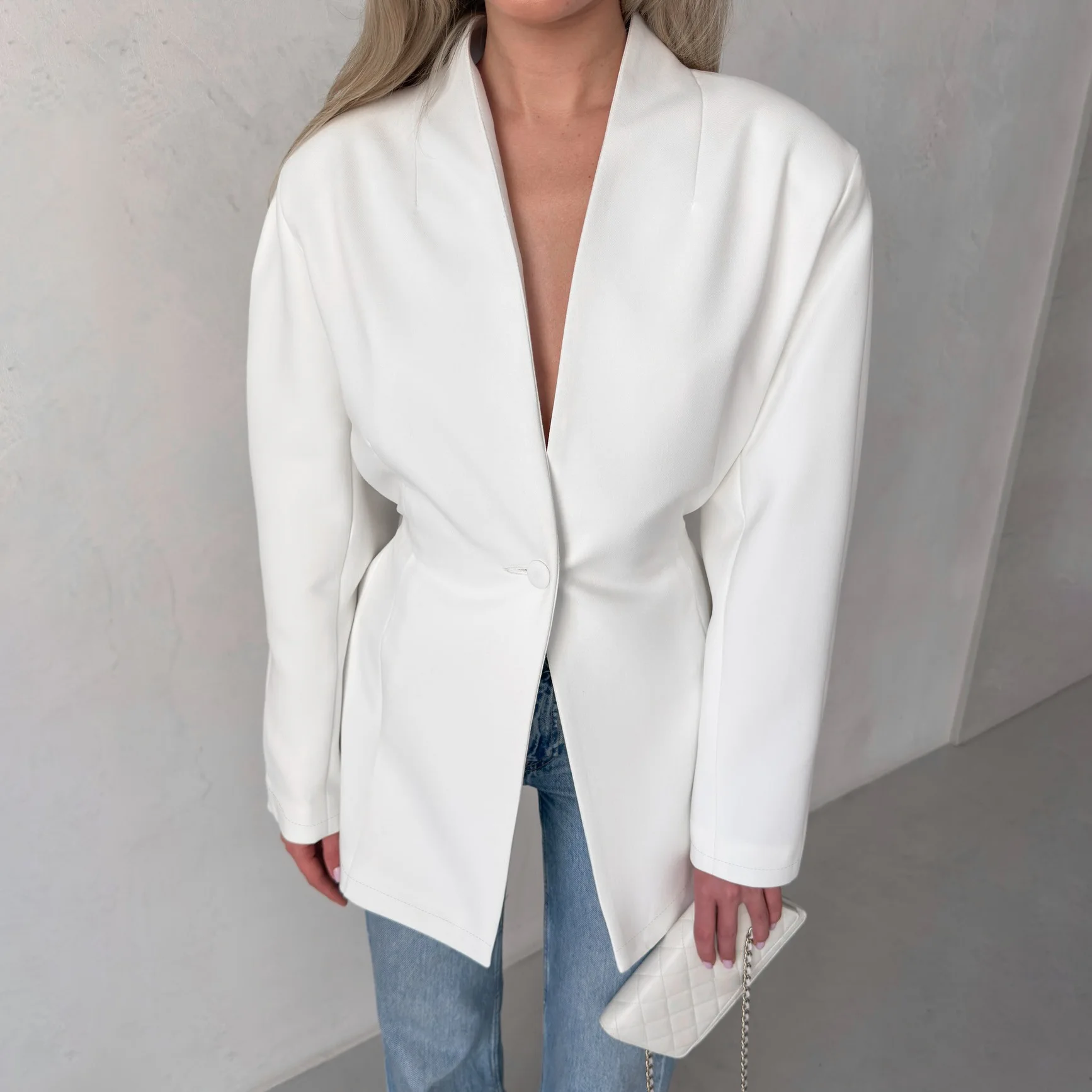 Autumn Women'S Elegant V-Neck Long Sleeved Single Button Coat Simple Solid High Waist Jacket Office Commuting Casual Slim Jacket