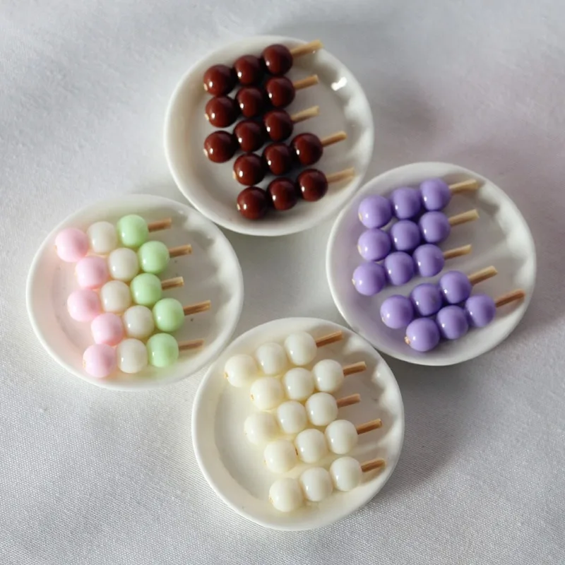 Dollhouse Mini Japanese Fish Balls, Glutinous Rice Balls, Rice Cakes, Skewers, Food and Play Accessories