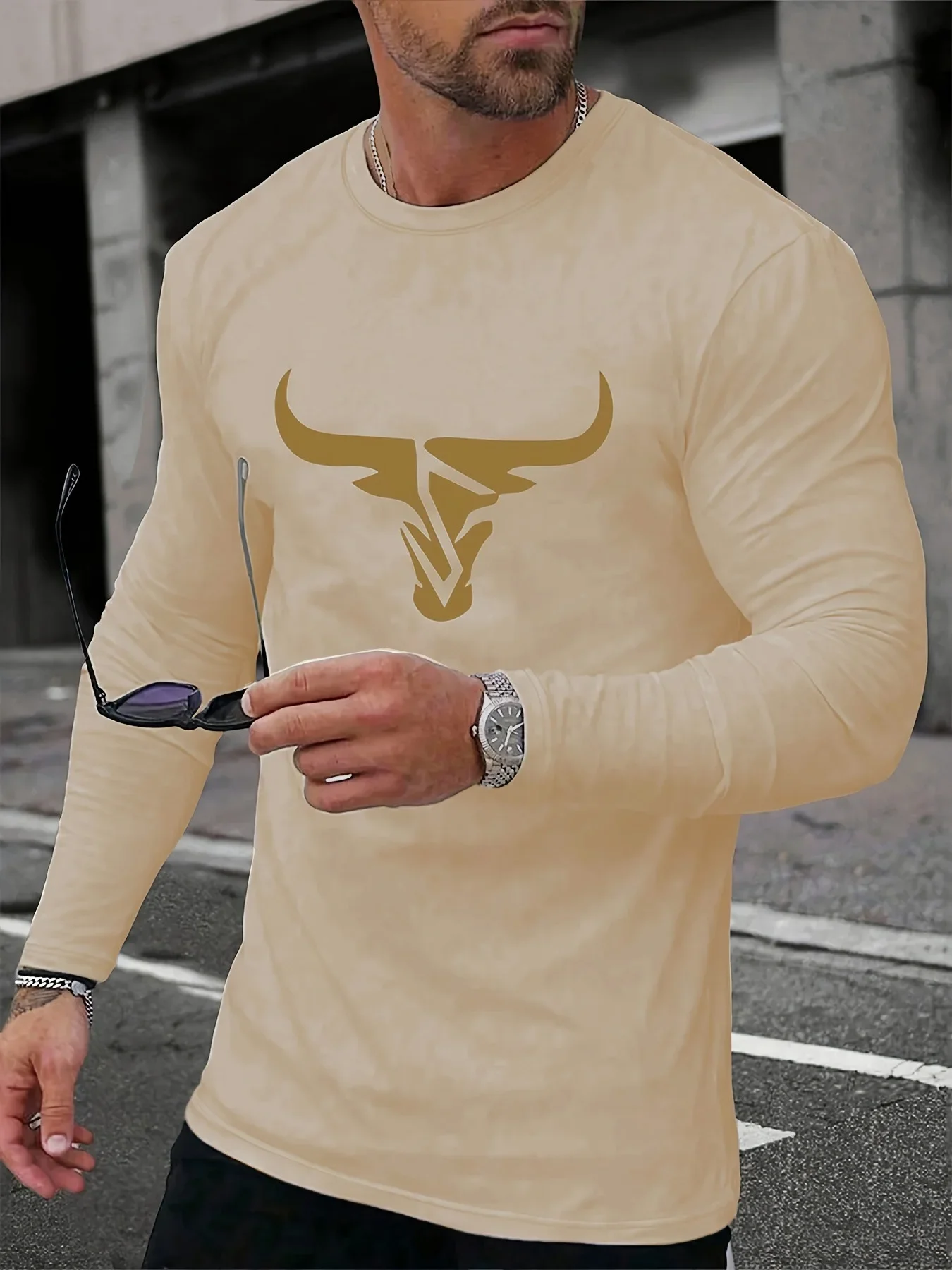 

Pop Men's Style Pure Cotton Loose Fit Plus Size Comfortable Casual Sports Bull Pattern Printed Round Neck Long Sleeved T-shirt