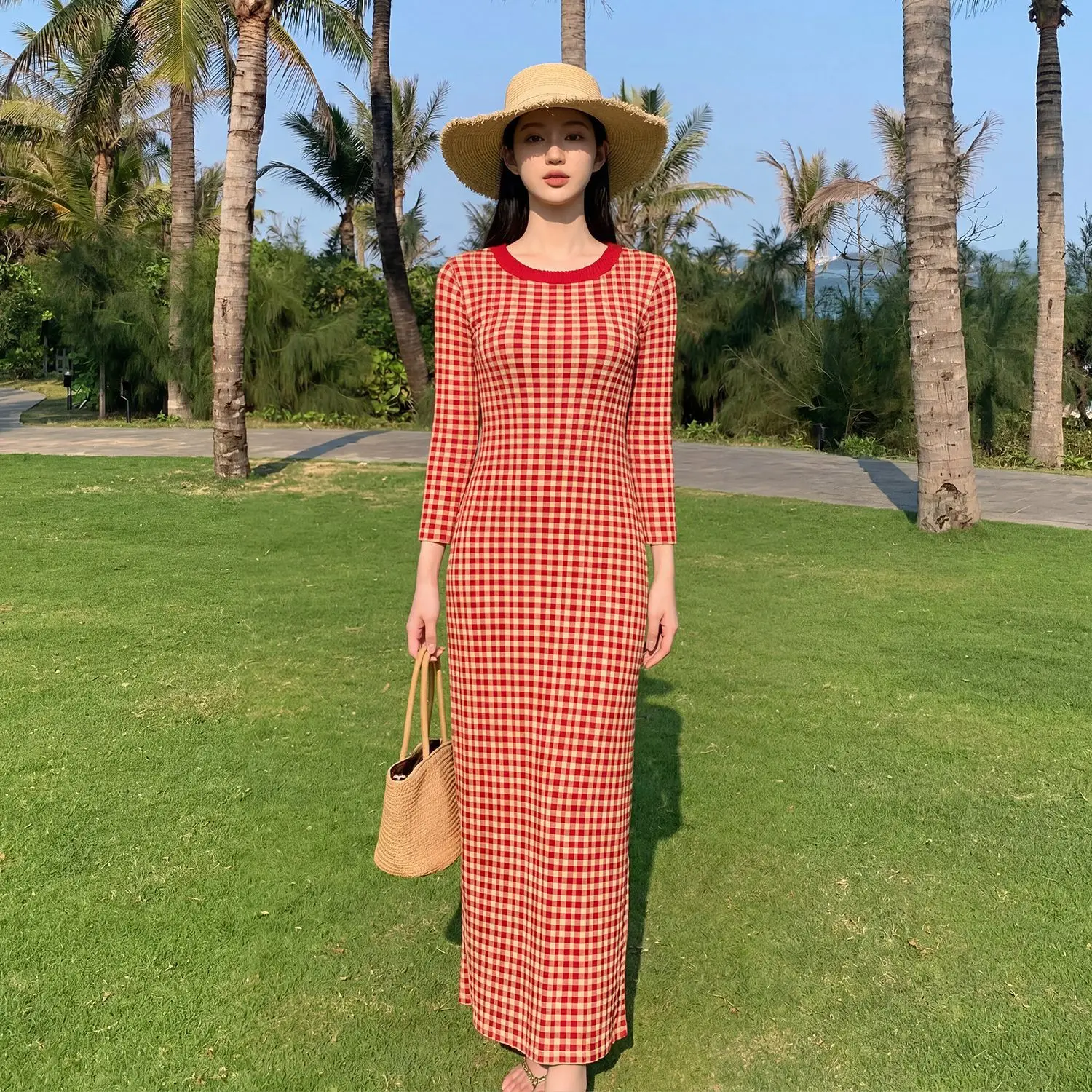 

Miyake Blue White Geometric Print Women's Dress Round Neck Three Quarter Sleeve Pleated Bodycon Dresses 2026 Spring New 2DB6967