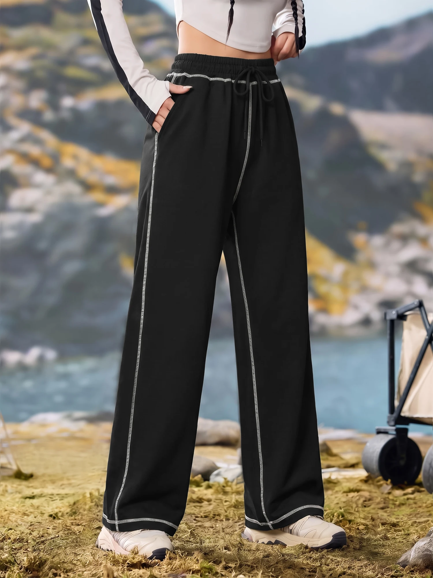 Ins Trendy Oversized Track Bottoms, Contrast Stitch Detail for Short Travel Sightseeing and Friend Gathering OOTD