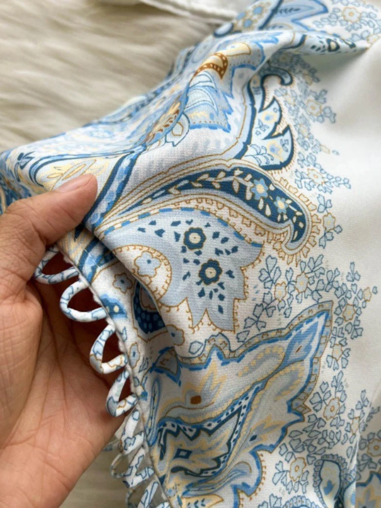Conjunto de dos piezas con estampado Retro para mujer, blusa de cuello alto y pantalones cortos de pierna ancha de cintura alta, Mangas de linterna,