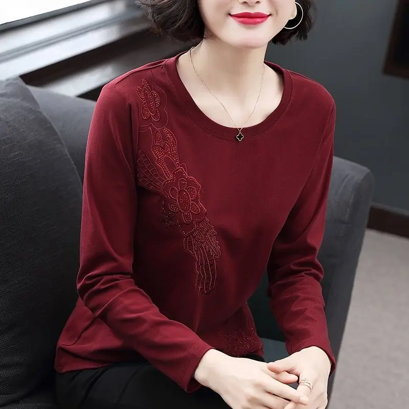 Fashion Embroidered Solid Color Long Sleeve T-shirt Women 2022 Simple All-match Commute Female Diamonds O-Neck Pullovers Tops