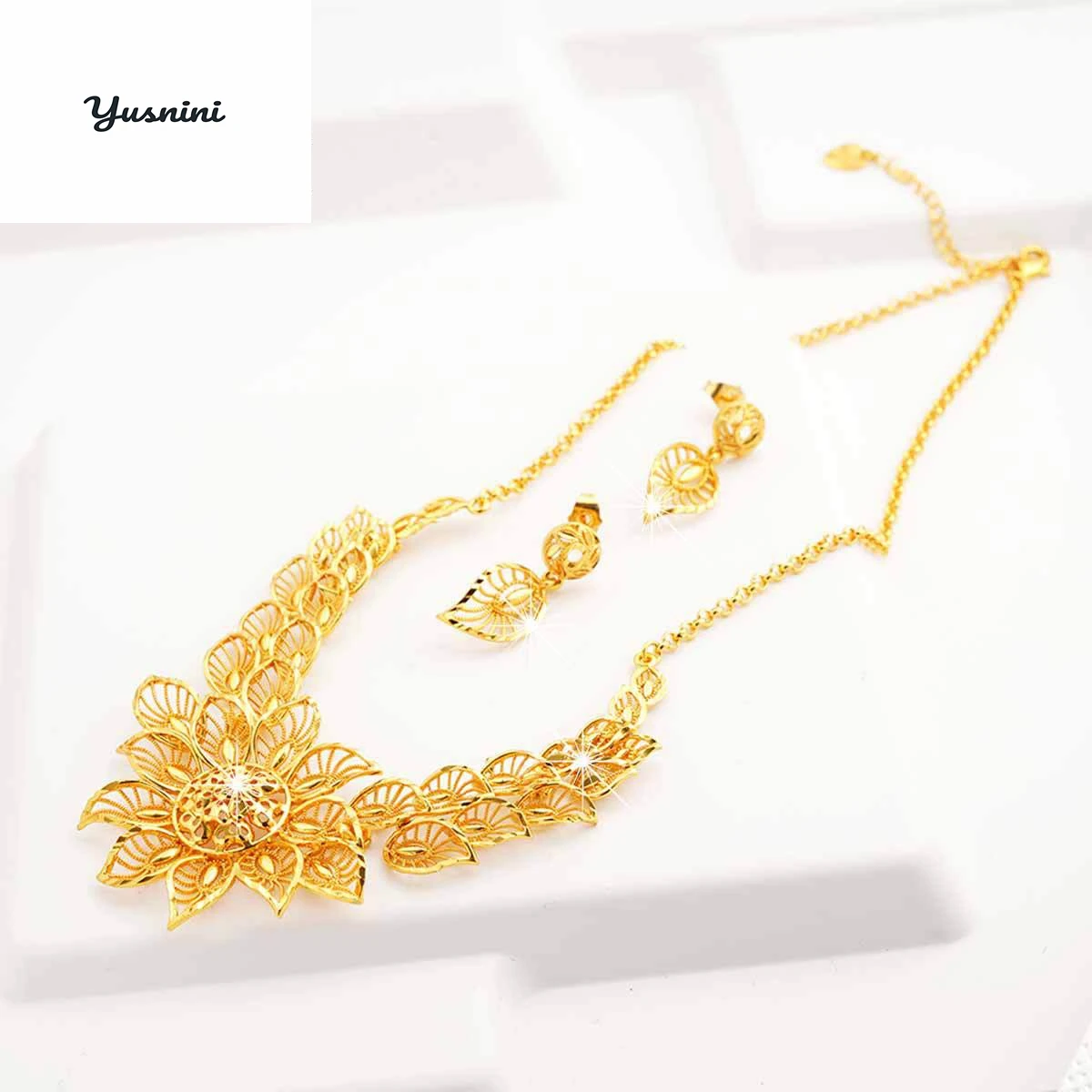 

Fashion Dubai 24K Gold Plated Custom Necklace and Earrings for Lover's Wedding Christmas Jewelry Set DD10941