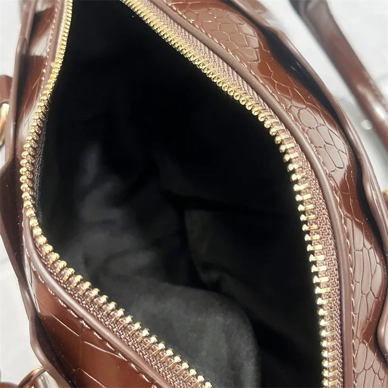 Luxury Designer Unique Creative PU 3D Crocodile-shaped Women's Handbags Lady Funny Handmade Tote Bag Trendy Crossbody Bag NEW