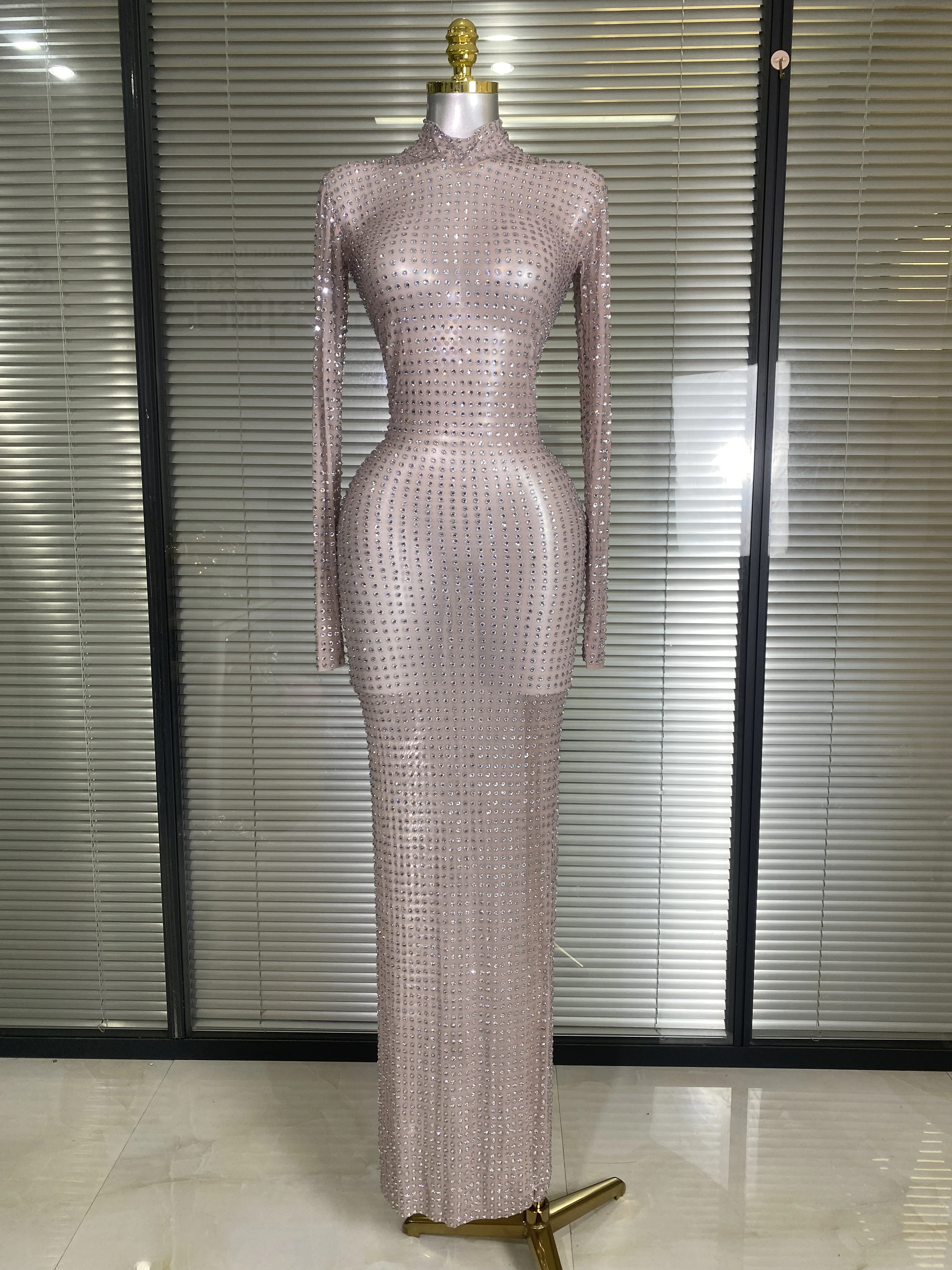 

Women Sexy Mesh Transparent Crystal Diamonds Maxi Dress Birthday Party Costume Bar Nightclub Singer Stage Performance Dress