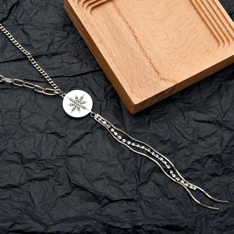 

Fashionable clothing sweater chain spliced chain necklace, retro necklace, trendy and elegant necklace for women
