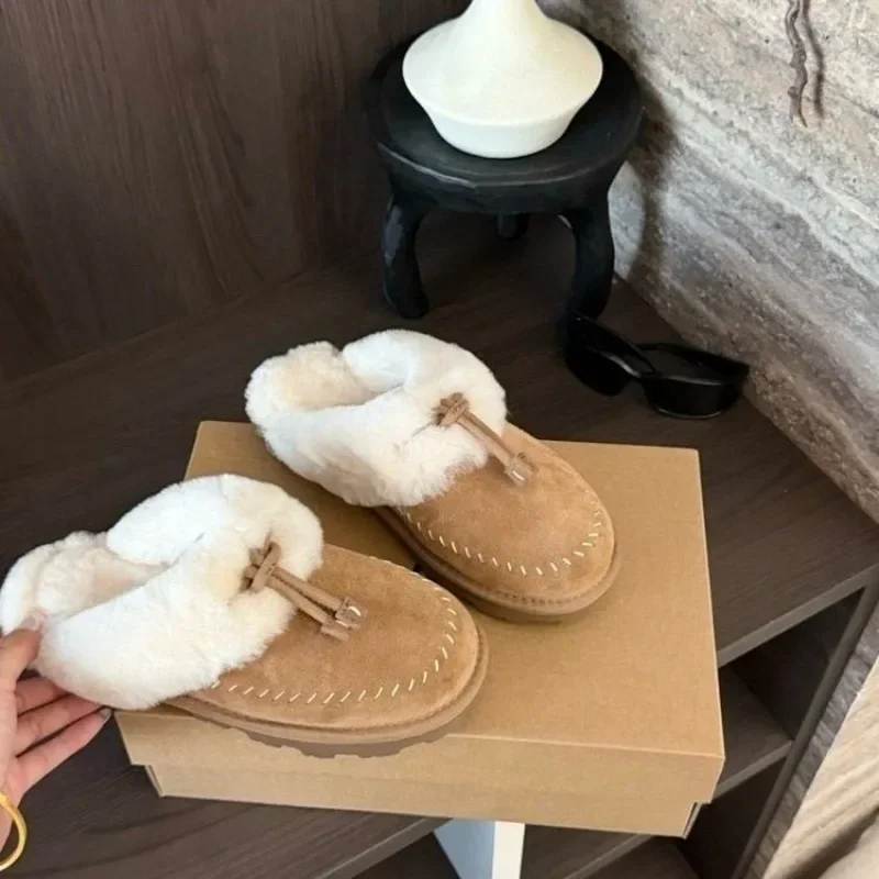 Home and Leisure Versatile Flip Over Non Slip Sole with Fur Toe Women's Autumn and Winter New Warm Deer Skin Lined Plush Shoes
