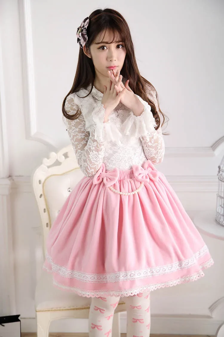 Sweet Pink Lolita Skirt Elastic Waist Pleated Lady\'s Polar Fleece Flush Short Skirt with Bow and Pearl Chain for Winter