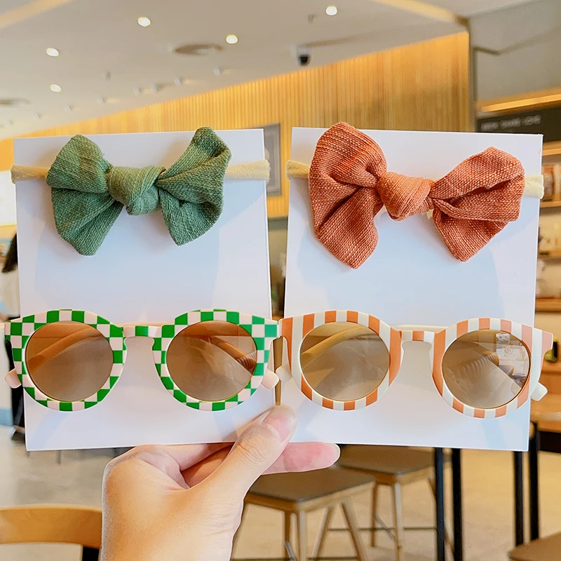 

Набор из 2 предметов: Детские солнцезащитные очки Hecker Round UV400 и милая повязка на голову с бантом для девочек, однотонные, очаровательные аксессуары для волос