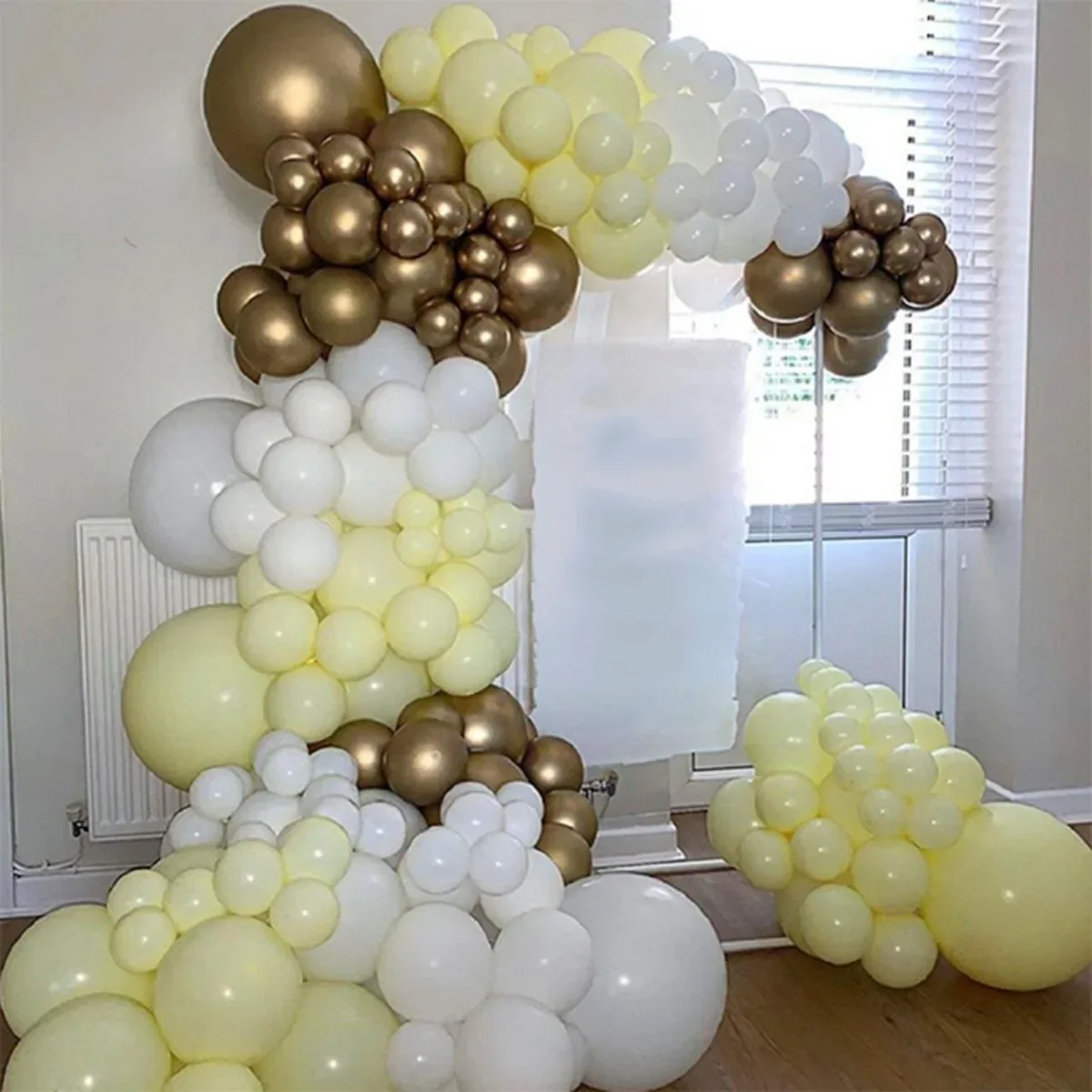 159pcs Latex Balloon Arch Set, Maca Yellow, White, Gold Decorative Balloons, for Baptisms, Birthday Parties and Otherdecorations