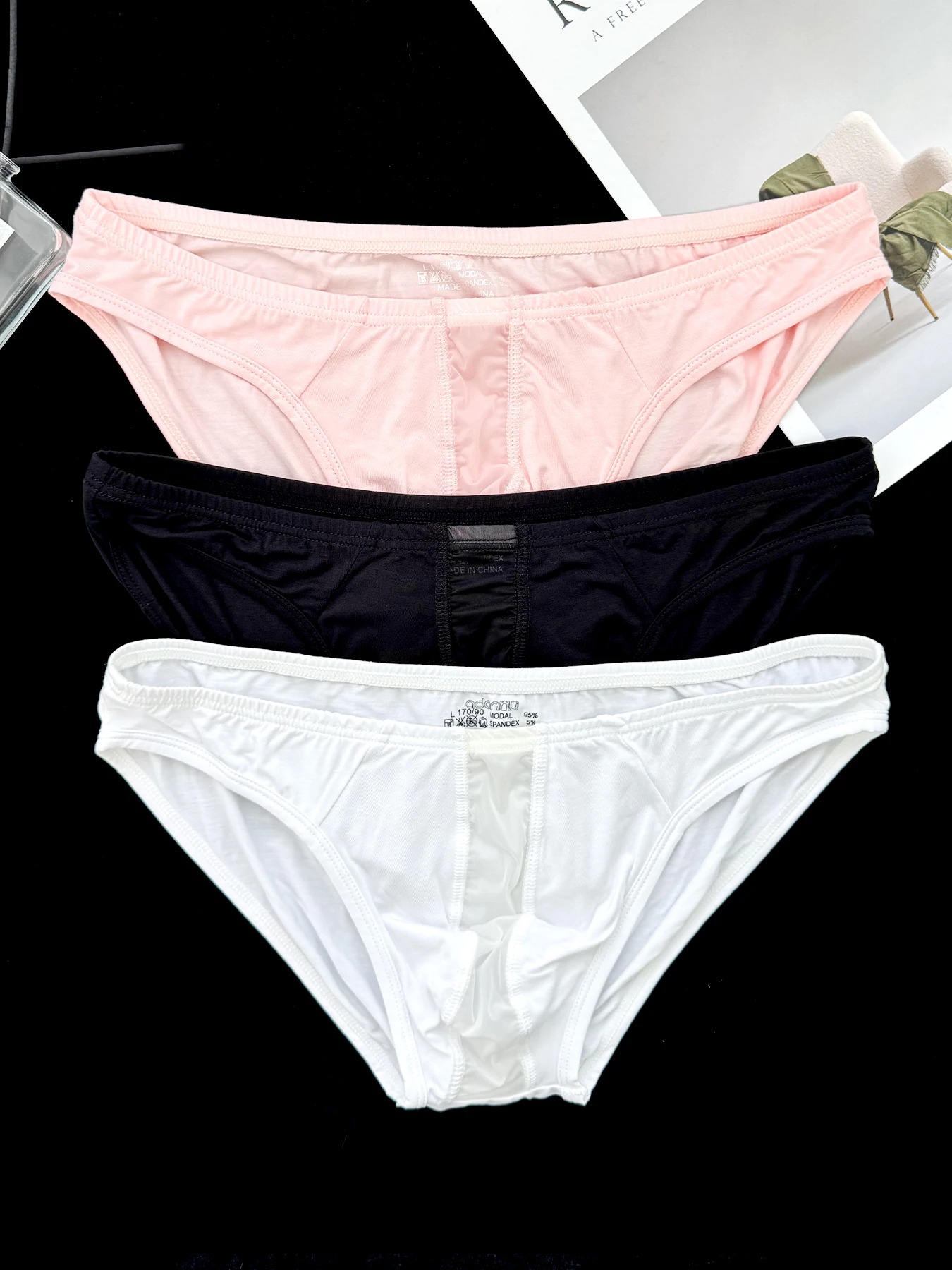 

2 Pcs Mens Underwear color mixing Briefs Modal bulge with Pouch hombre slips Boys pack lot Breathable and sexy Male Panties