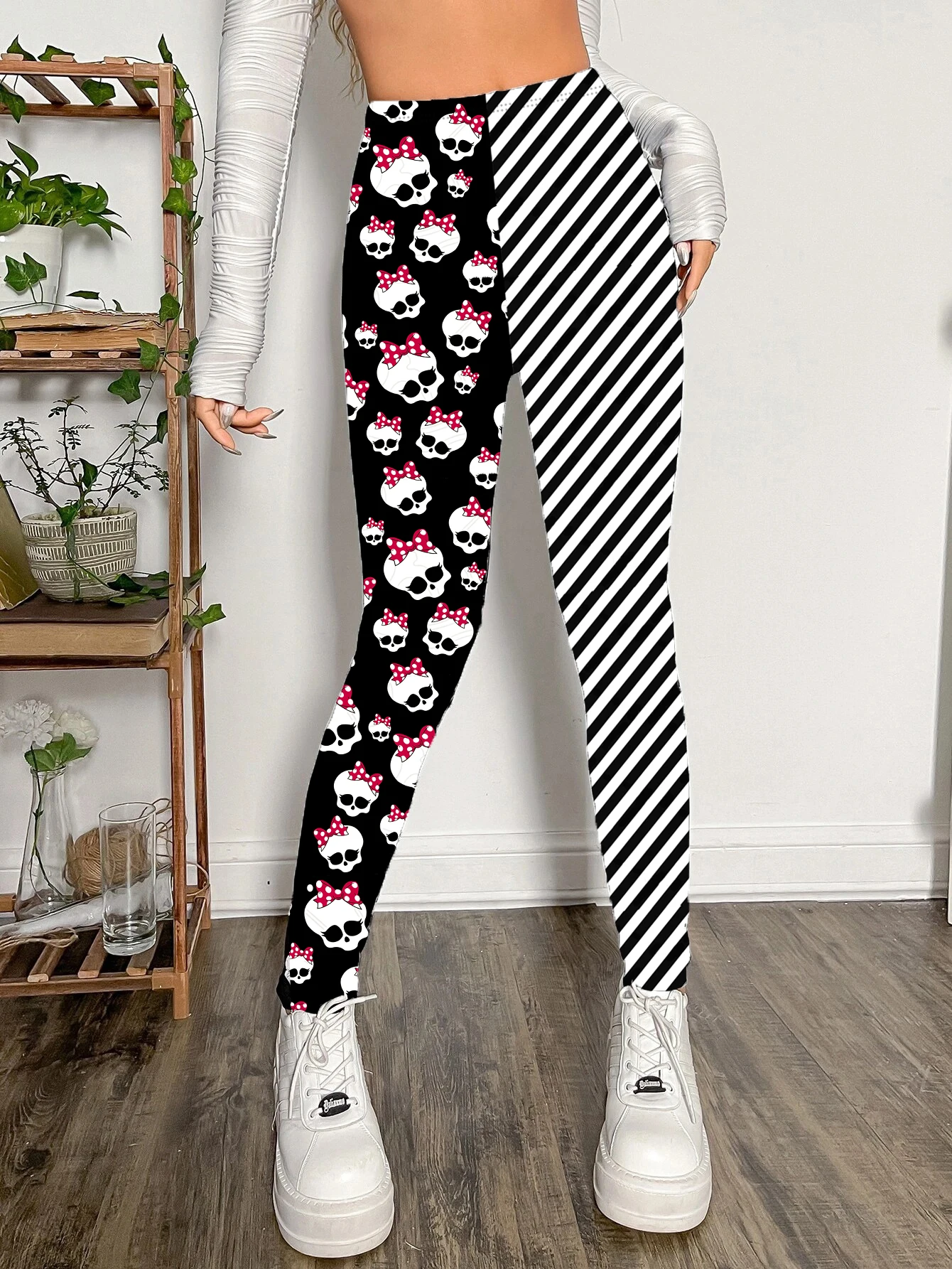 New Digital Printed Leggings Skull Fashion Tight-fitting Shorts European And American Halloween Printed Nine-point Pants Women