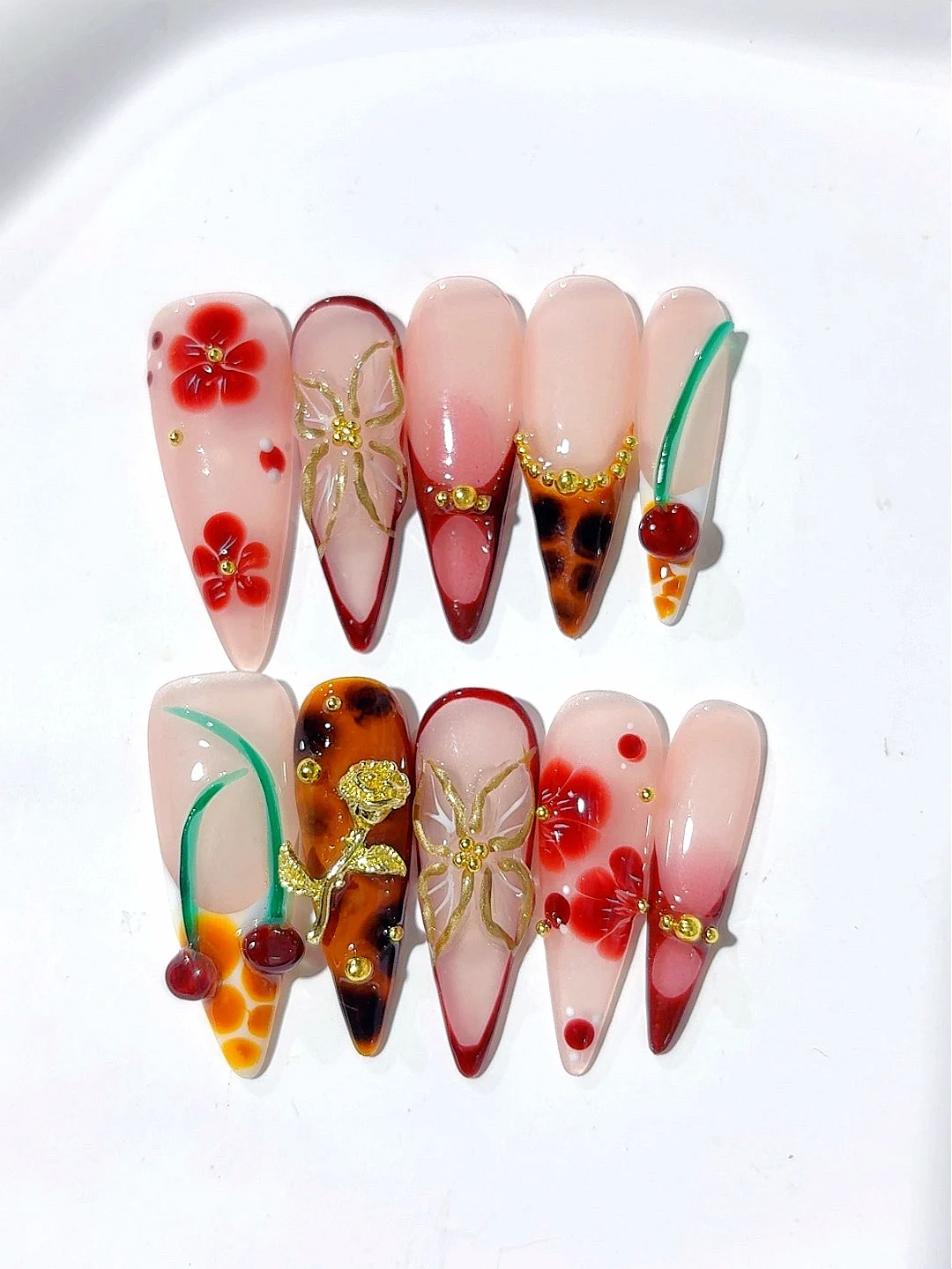 

Cherry Gradient Three-Dimensional Flower Mid-Length Pointed Fashion Nail Art (D326)