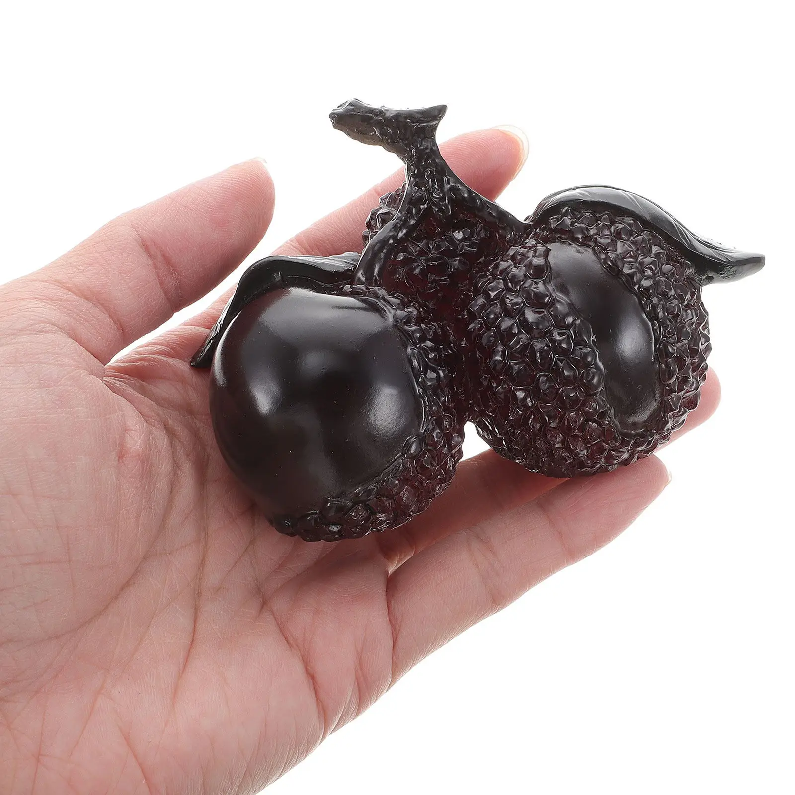 1Pcs Premium Resin Litchi Tea Pet Dark Red Simulation Fruit Ornament Temperature Responsive Color Shift Decor for Tea Lovers