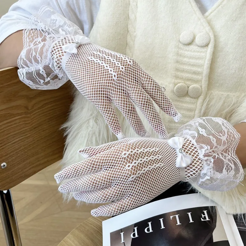 1 Pair White Black Color Bridal Lace Gloves Bow Sheer Mesh Stretchy Ruffle Wedding Gloves for Bride Elegant Gloves for Women