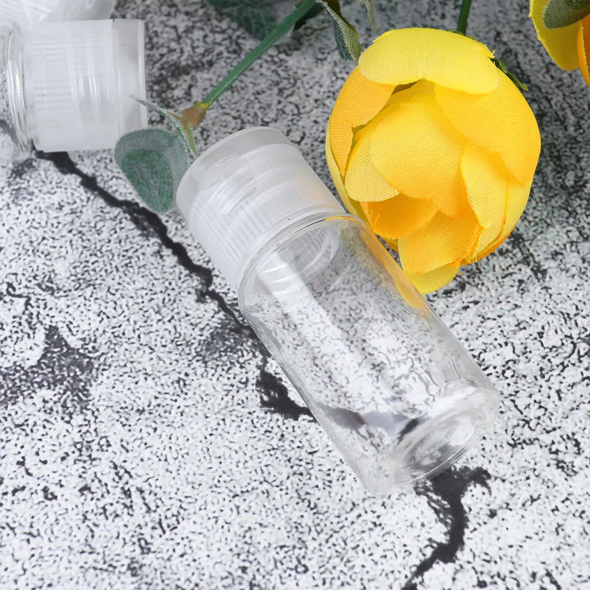 

20Pcs Refillable Transparent Mini Empty Bottles Portable Dispensers Leakproof Travel Containers for Essential Oils