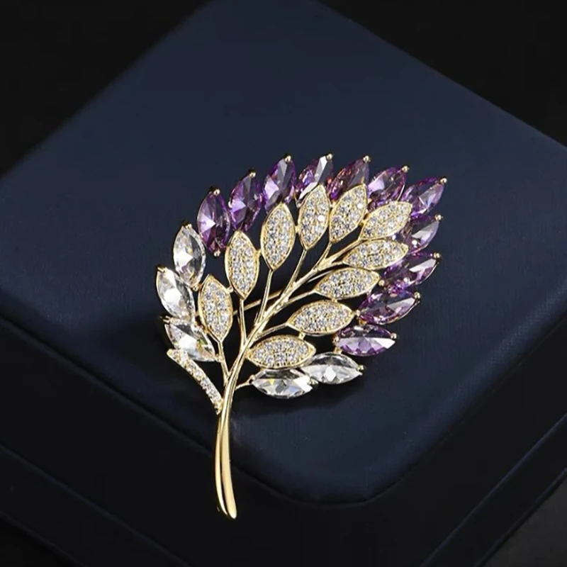 Broche de hojas ahuecadas brillantes a la moda para mujeres y niñas, ramillete único elegante, alfileres exquisitos, accesorios de ropa, regalos