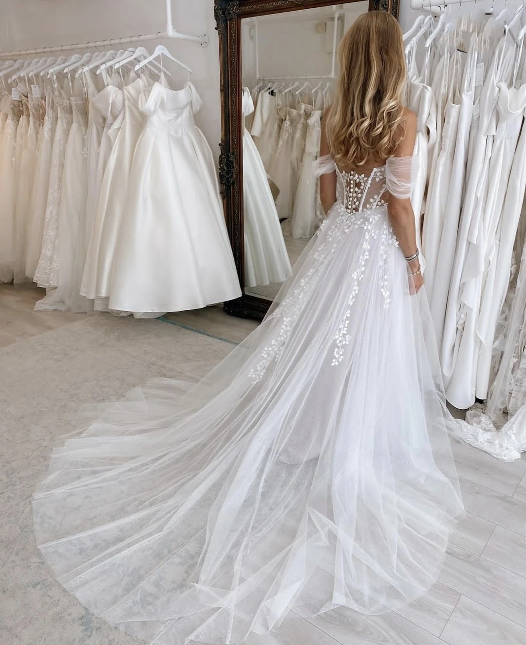 Vestido De Novia per le donne personalizza per misurare Appliques di pizzo a-line eleganti abiti da sposa affascinante Lace Up Back RObe De Mariee