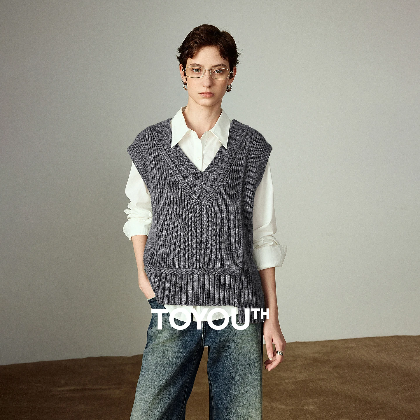 

TOYOUTH Women Knitted Vests 2025 Winter New Handmade Asymmetric V-neck Knitted Waistcoats