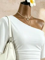 T-shirt court asymétrique à une épaule et manches courtes froncé sur le côté pour femme, collection été 2026, style Y2K, idéal pour sortir, décontracté, streetwear 5