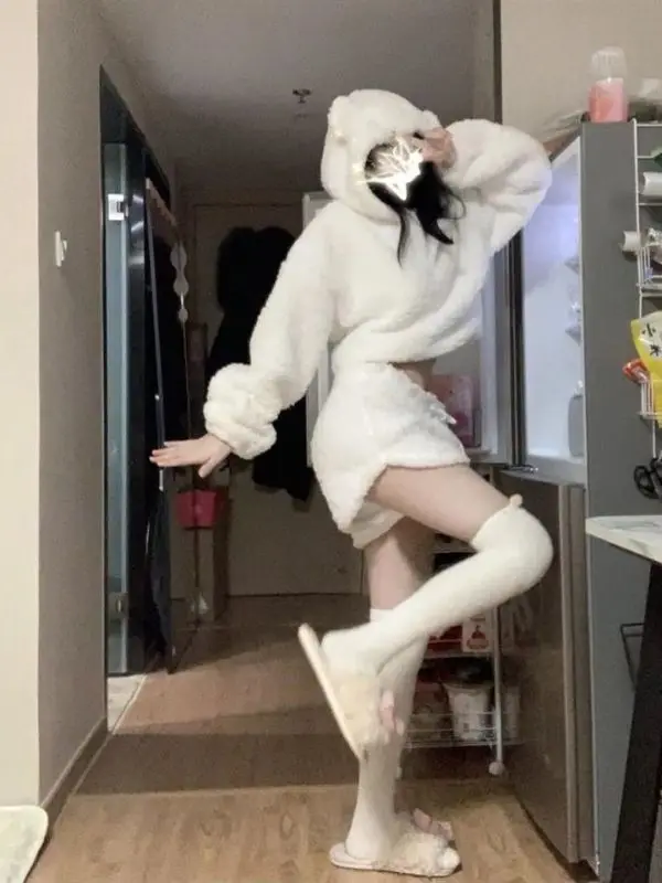 White Sweet Wool Two Piece Set Women Long Sleeve Hooded Fur Coat+ Kawaii Shorts Set Female Japanese Style Casual Short Set 2023