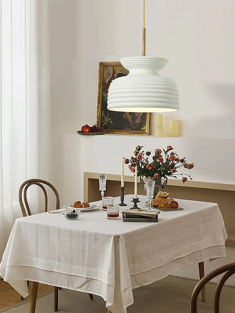 

French pastoral chandelier restaurant light bar island table bedside bedroom dining table designer recommended Zhongshan lamps