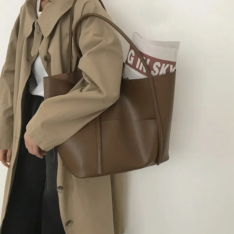 New Fashion Trend Bag Women's Vintage Tote Bag Versatile Large Capacity One Shoulder Handbag Practical and Female bags