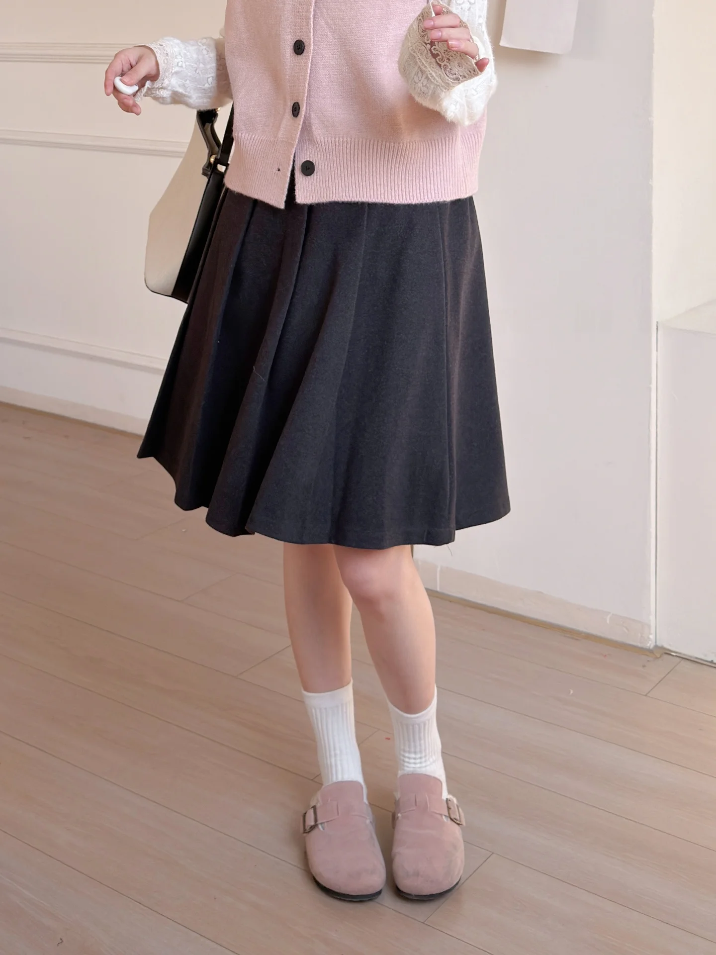 

Повседневная женская юбка А-силуэта с высокой талией, плиссированная, в студенческом стиле, для города, на каждый день, для отдыха, маленький размер, стройнящая