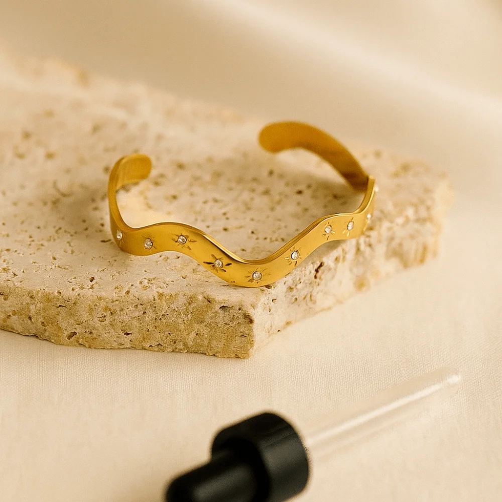 شخصية بلينغ W-نوع سوار الزركون البطانة أسلوب بسيط أساور معدنية هدية فاخرة الهندسة أساور مجوهرات الزفاف